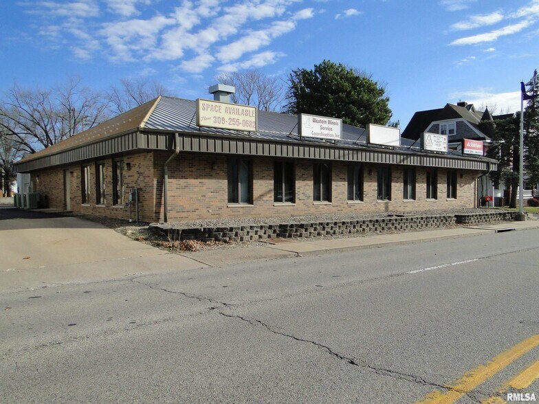 509 N Lafayette St, Macomb, IL à vendre - Photo de l’immeuble – Image 1 sur 8