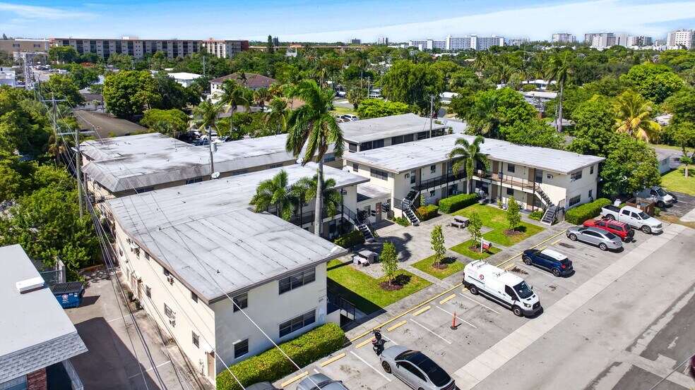 2275-2281 NE 12th St, Pompano Beach, FL à vendre - Photo de l’immeuble – Image 2 sur 10
