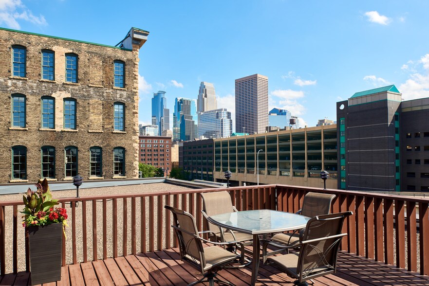 333 N Washington Ave, Minneapolis, MN à louer - Photo de l’immeuble – Image 3 sur 25