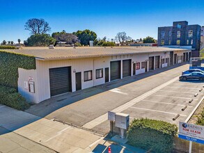 126 E Haley St, Santa Barbara, CA à louer Photo de l’immeuble– Image 2 sur 6