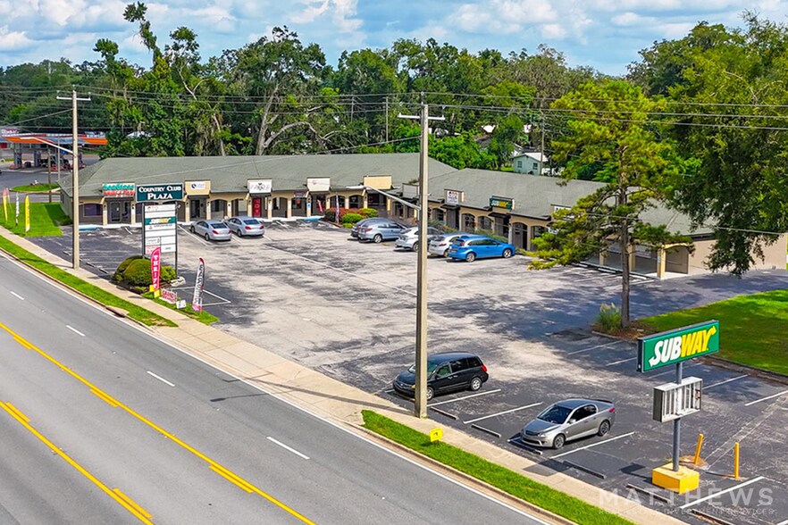 1686 SE Baya Dr, Lake City, FL à vendre - Photo de l’immeuble – Image 1 sur 3