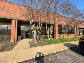 4135-4165 Willow Lake Blvd, Memphis, TN à louer Photo de l’immeuble– Image 1 sur 20