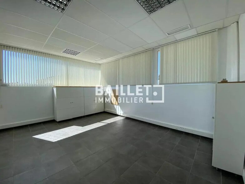 Bureau dans Biot à louer - Photo intérieure – Image 3 sur 9