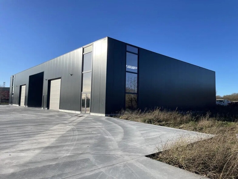 Industriel/Logistique dans Escaudain à louer - Photo de l’immeuble – Image 2 sur 5