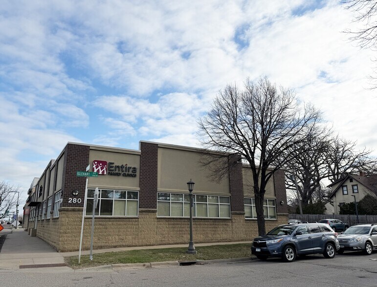 280 Snelling Ave N, Saint Paul, MN à vendre - Photo de l’immeuble – Image 2 sur 10