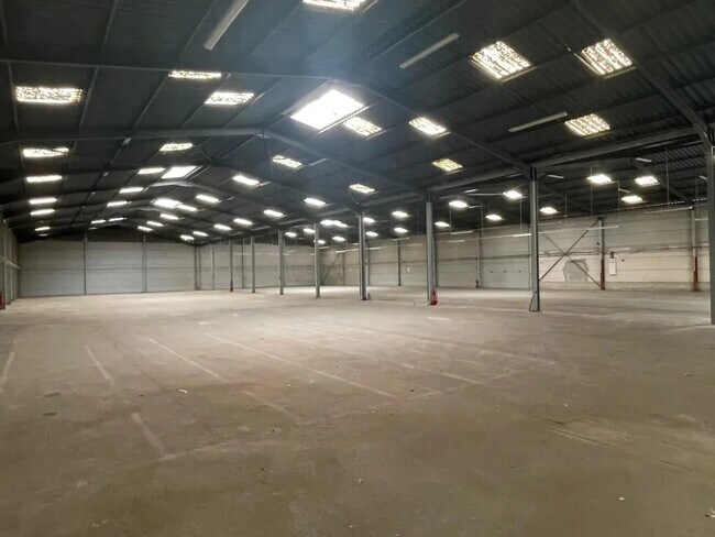 Plus de détails pour Bureau, Local d'activités à louer