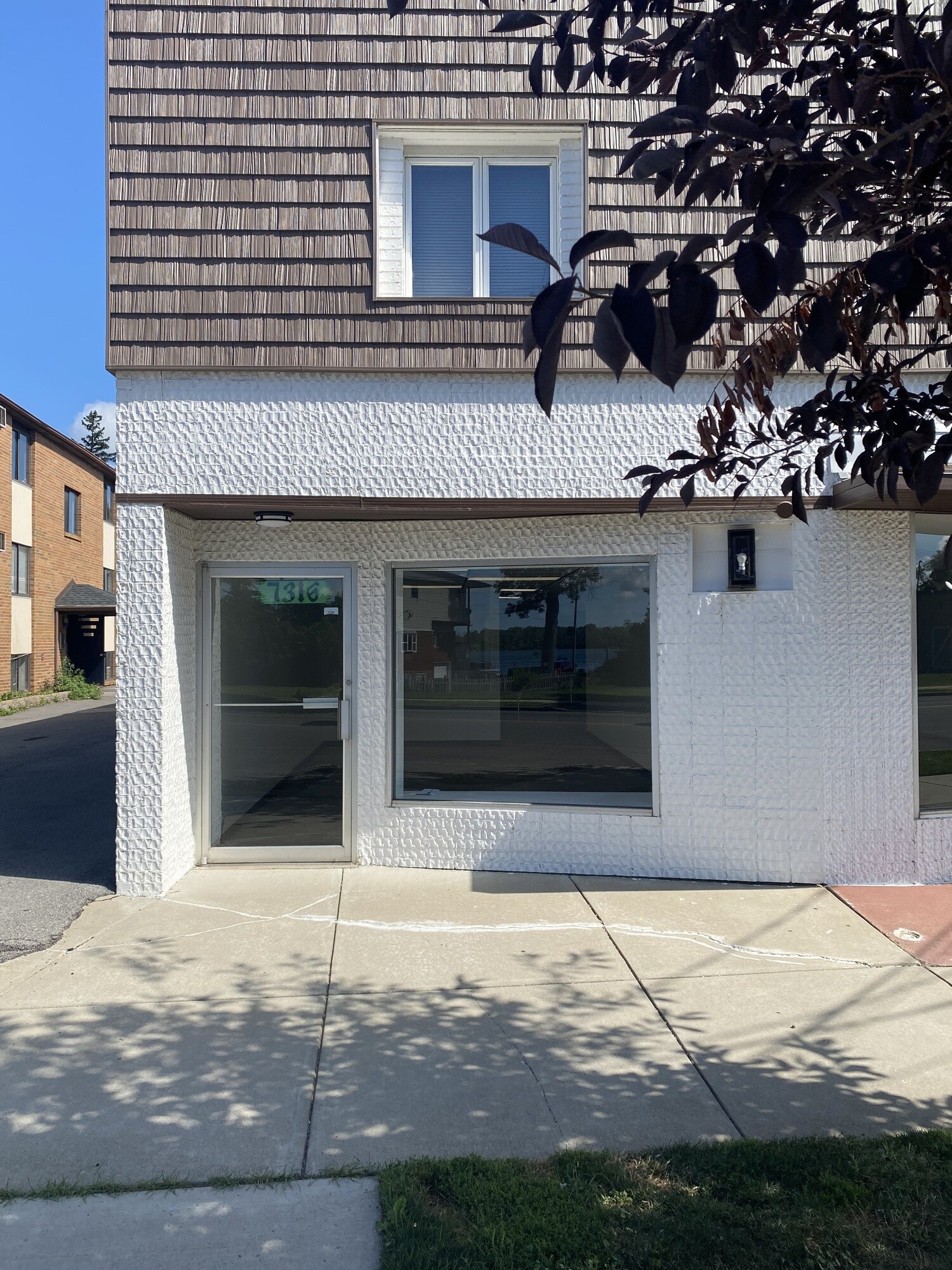 7316-7318 Buffalo Ave, Niagara Falls, NY à louer Photo de l’immeuble– Image 1 sur 22
