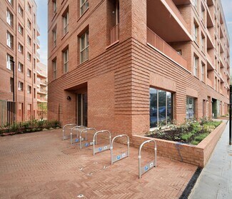 Plus de détails pour 121 Abbey Rd, Londres - Local commercial à louer