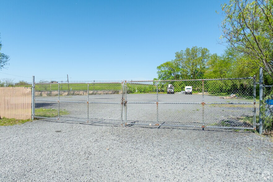 50 Parkway Ave, Ewing Township, NJ à louer - Photo de l’immeuble – Image 2 sur 20