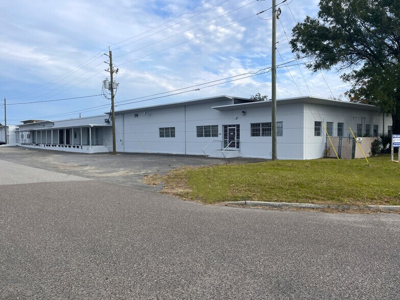 1507-1775 Industrial Blvd, Jacksonville, FL à louer - Photo de l’immeuble – Image 3 sur 12