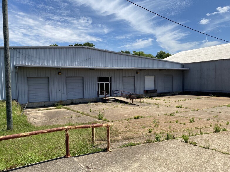 1610 Waterworks Rd, Columbus, MS à vendre - Photo de l’immeuble – Image 2 sur 11