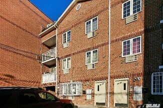 Plus de détails pour 38-11 111th St, Corona, NY - Logement à vendre