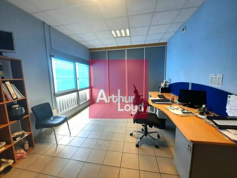 Bureau dans Clermont-Ferrand à louer - Photo intérieure – Image 2 sur 8