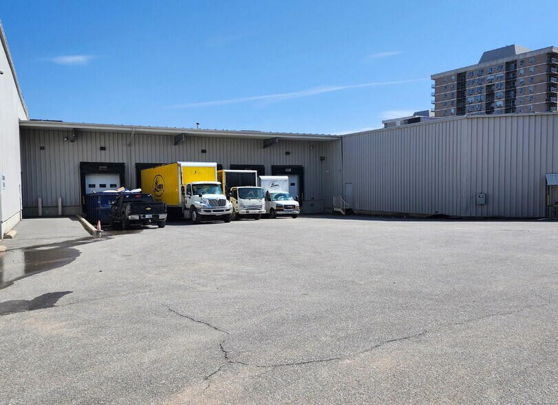 2730 Princess St, Kingston, ON à vendre - Photo de l’immeuble – Image 3 sur 6
