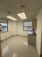 4000-4200 Medical Center Dr, Fayetteville, NY à louer Photo intérieure– Image 1 sur 5