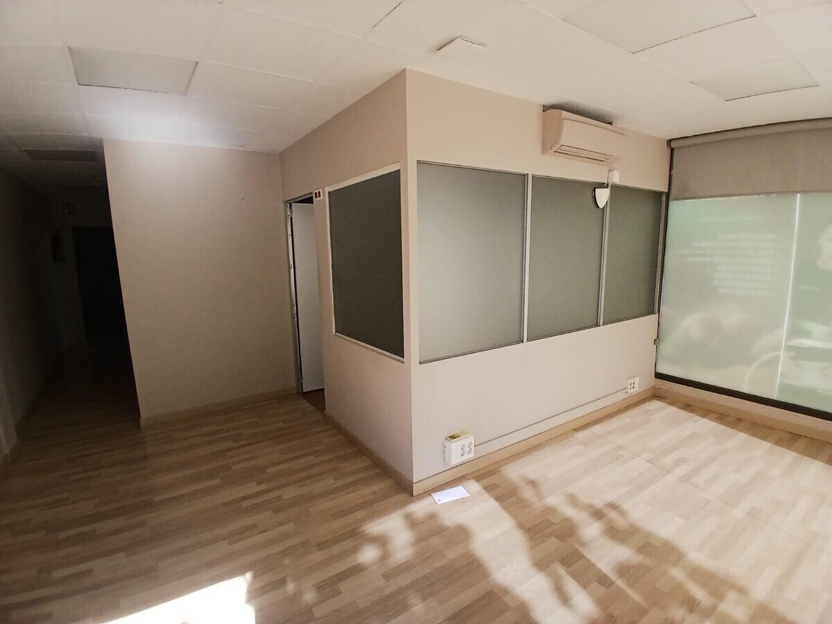 Sant Andreu de la Barca, BAR 08740 - Lot B1 - - Photo intérieure - Image 1 of 18