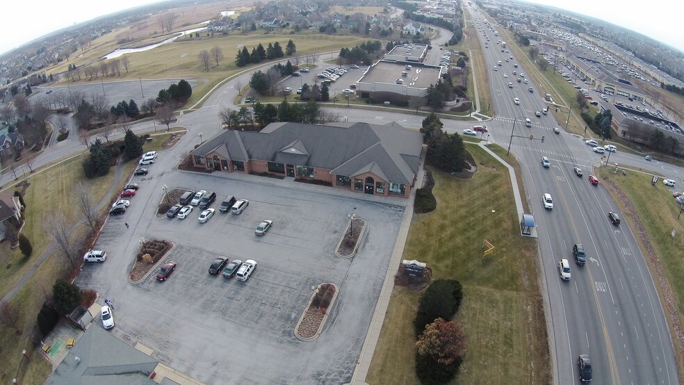 987 Randall Rd, Geneva, IL à louer - Aérien – Image 2 sur 4