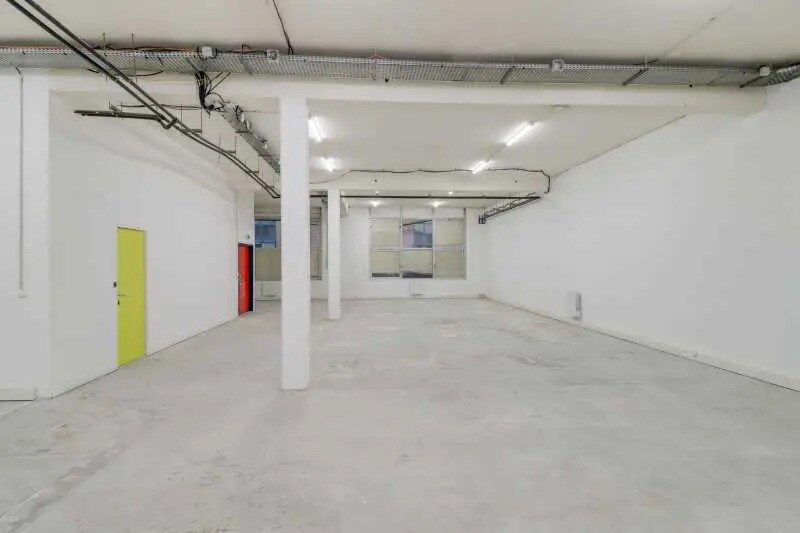 Bureau dans Villiers-sur-Marne à louer - Photo de l’immeuble – Image 2 sur 12