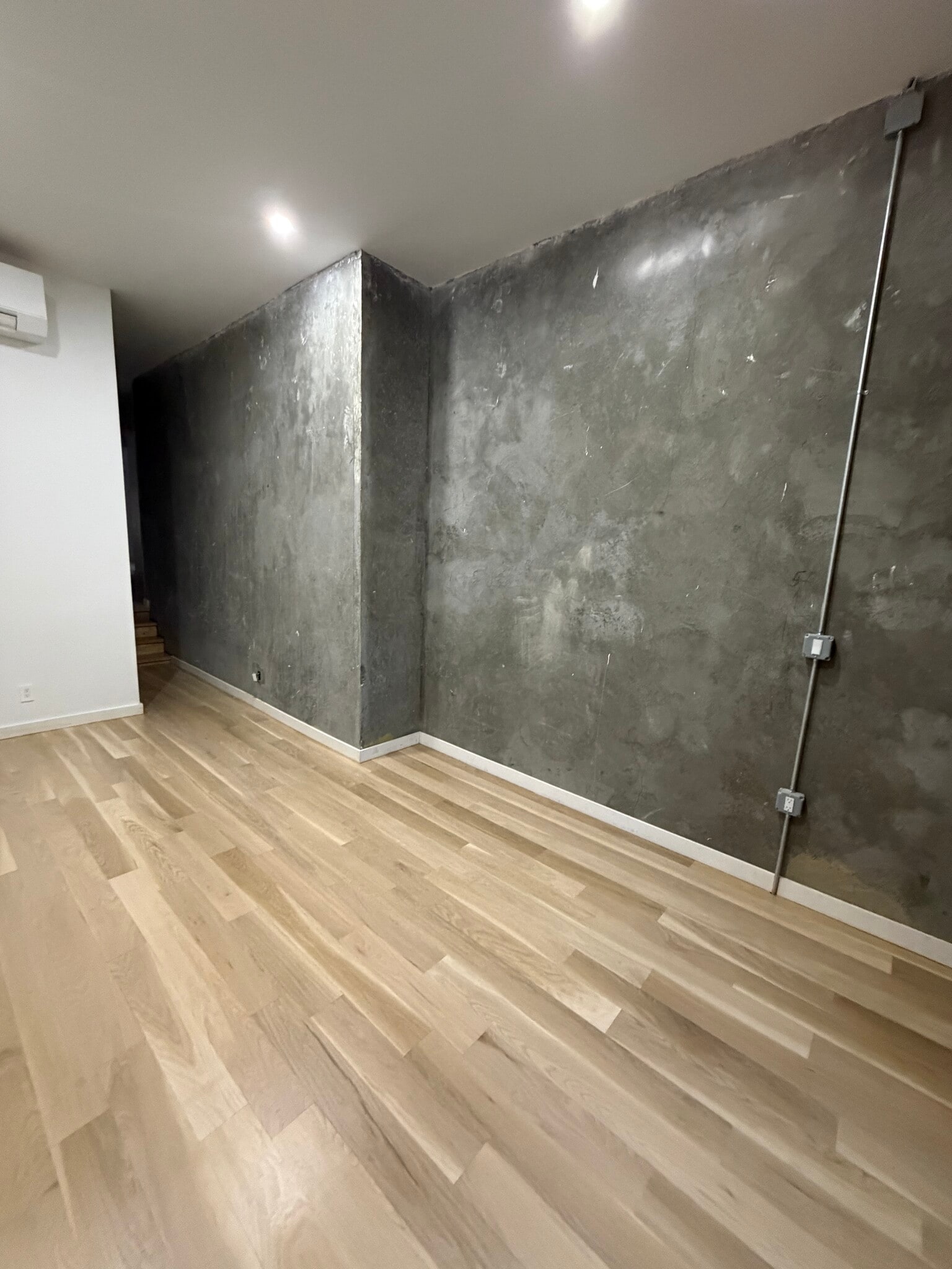 157 Huron St, Brooklyn, NY à louer Photo intérieure– Image 1 sur 11