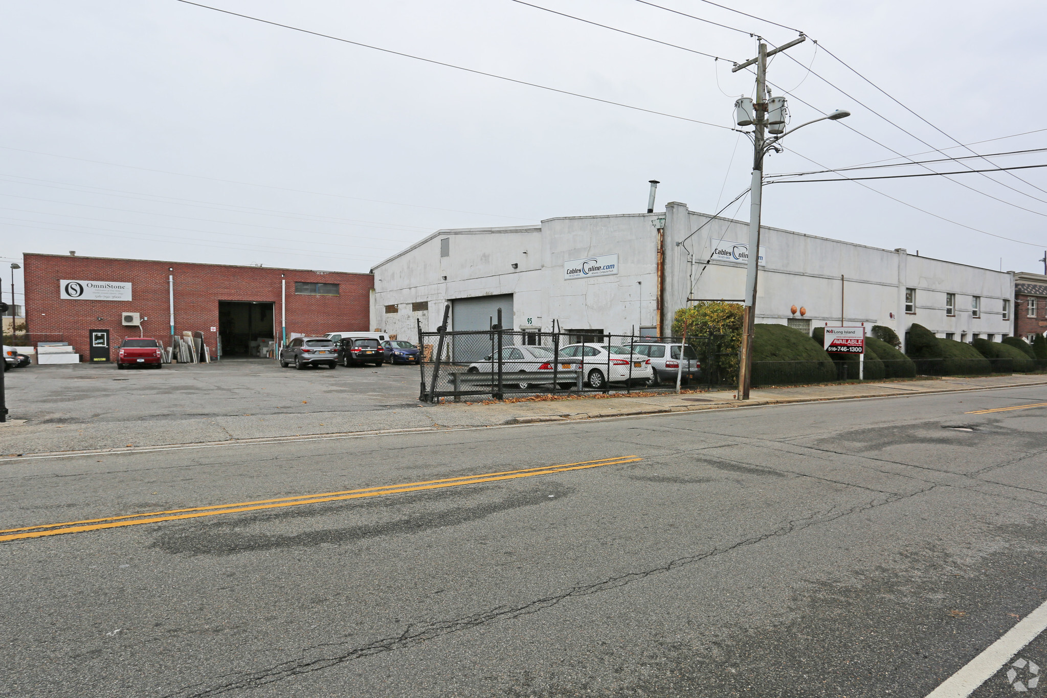 91-101 Horton Ave, Lynbrook, NY à louer Photo principale– Image 1 sur 11