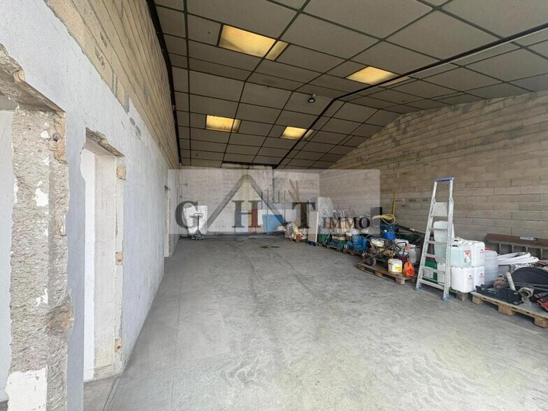 Industriel/Logistique dans Réau à louer - Photo intérieure – Image 2 sur 4