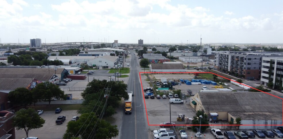 201-217 Industrial Blvd, Austin, TX à louer - Photo de l’immeuble – Image 3 sur 11