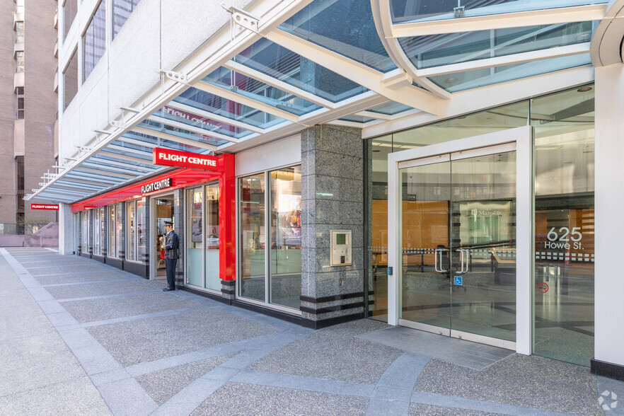 625 Howe St, Vancouver, BC à louer - Photo de l’immeuble – Image 3 sur 5