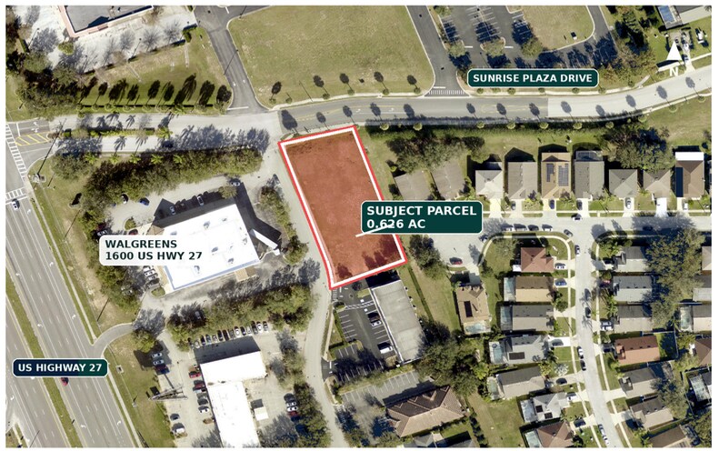 1544 Sunrise Plaza Dr, Clermont, FL à vendre - Photo de l’immeuble – Image 2 sur 9