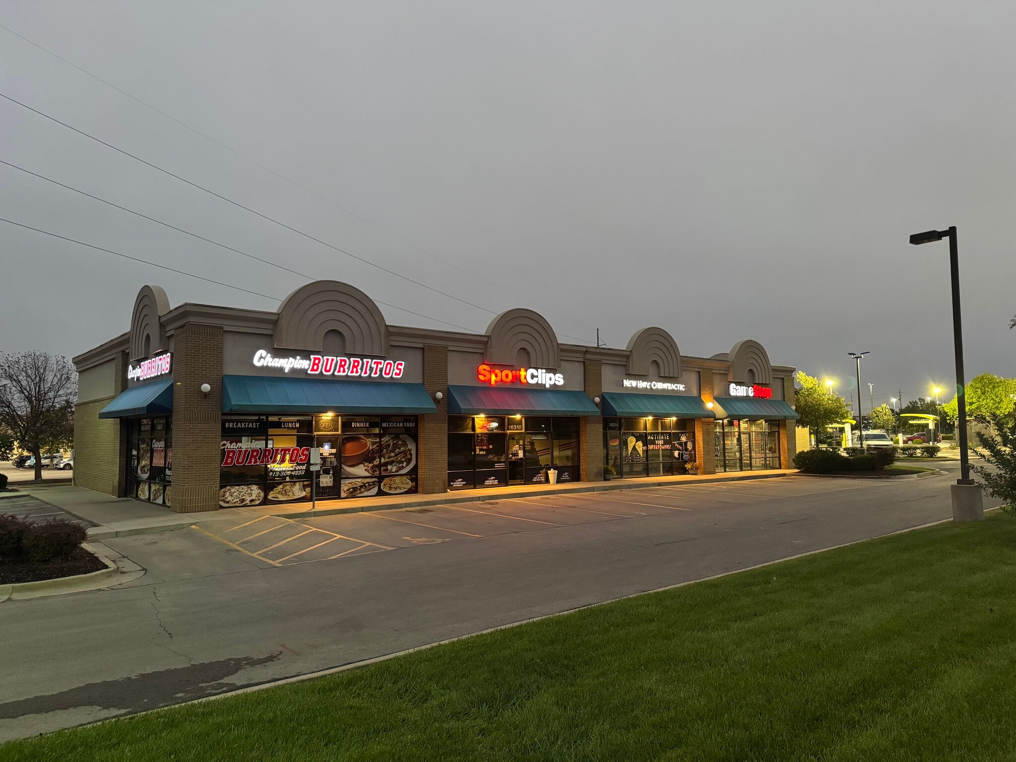 16310-16322 W 65th St, Shawnee, KS à louer Photo intérieure– Image 1 sur 2