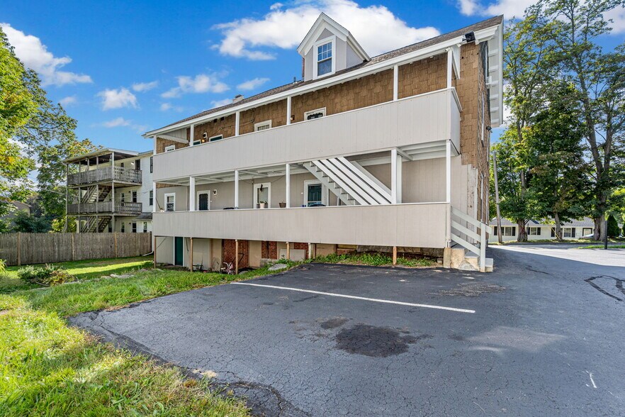 1 Ludlow St, Worcester, MA à vendre - Photo de l’immeuble – Image 3 sur 42