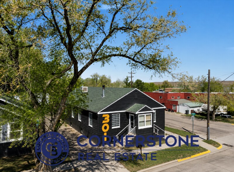 301 4th st, Glenrock, WY à vendre - Photo de l’immeuble – Image 1 sur 24