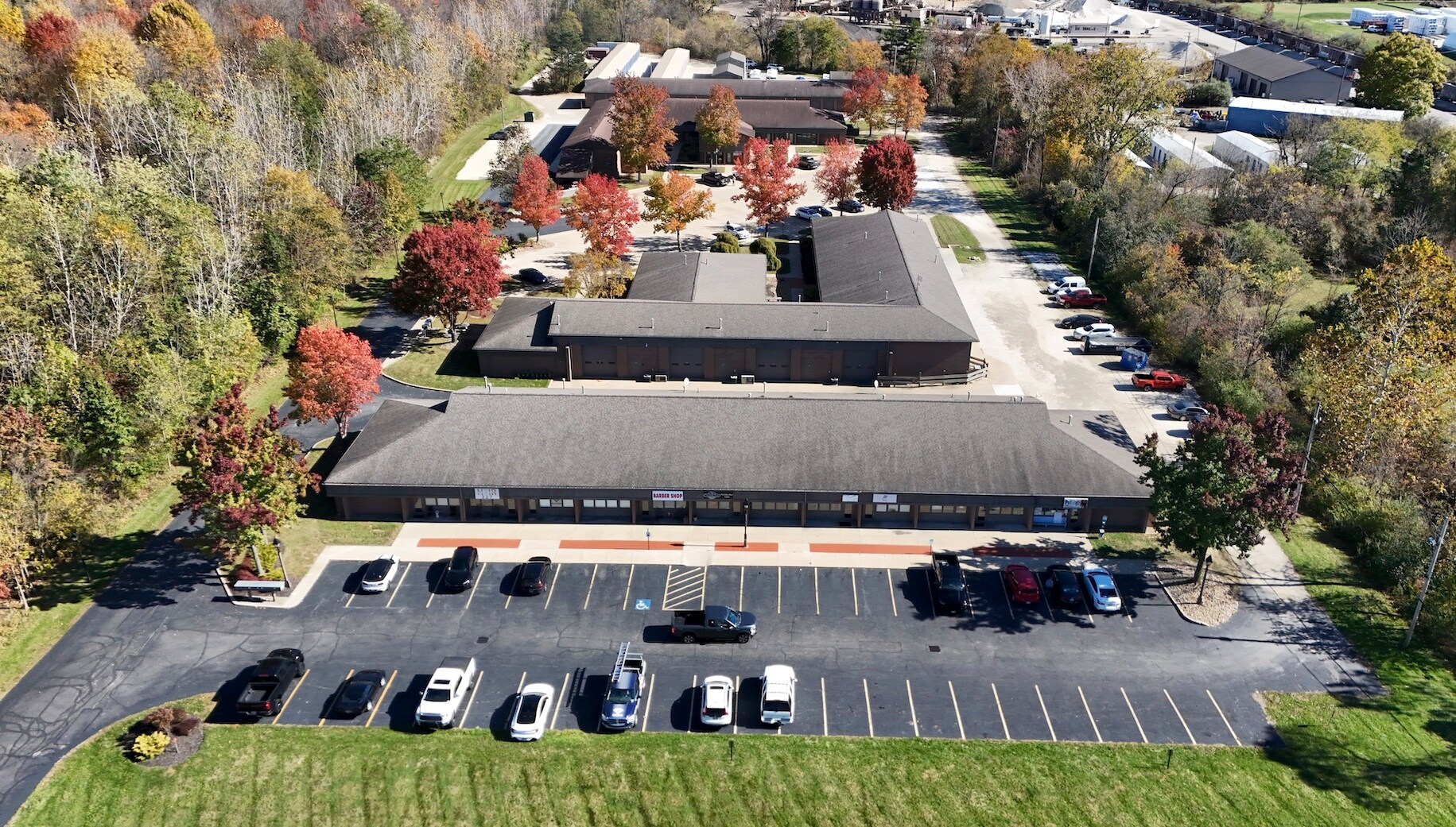 1245 S Cleveland Massillon Rd, Akron, OH à louer Photo de l’immeuble– Image 1 sur 12