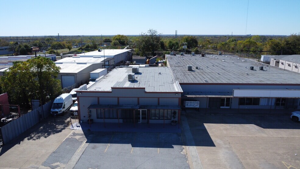 5530 Military Pky, Dallas, TX à vendre - Photo de l’immeuble – Image 2 sur 19