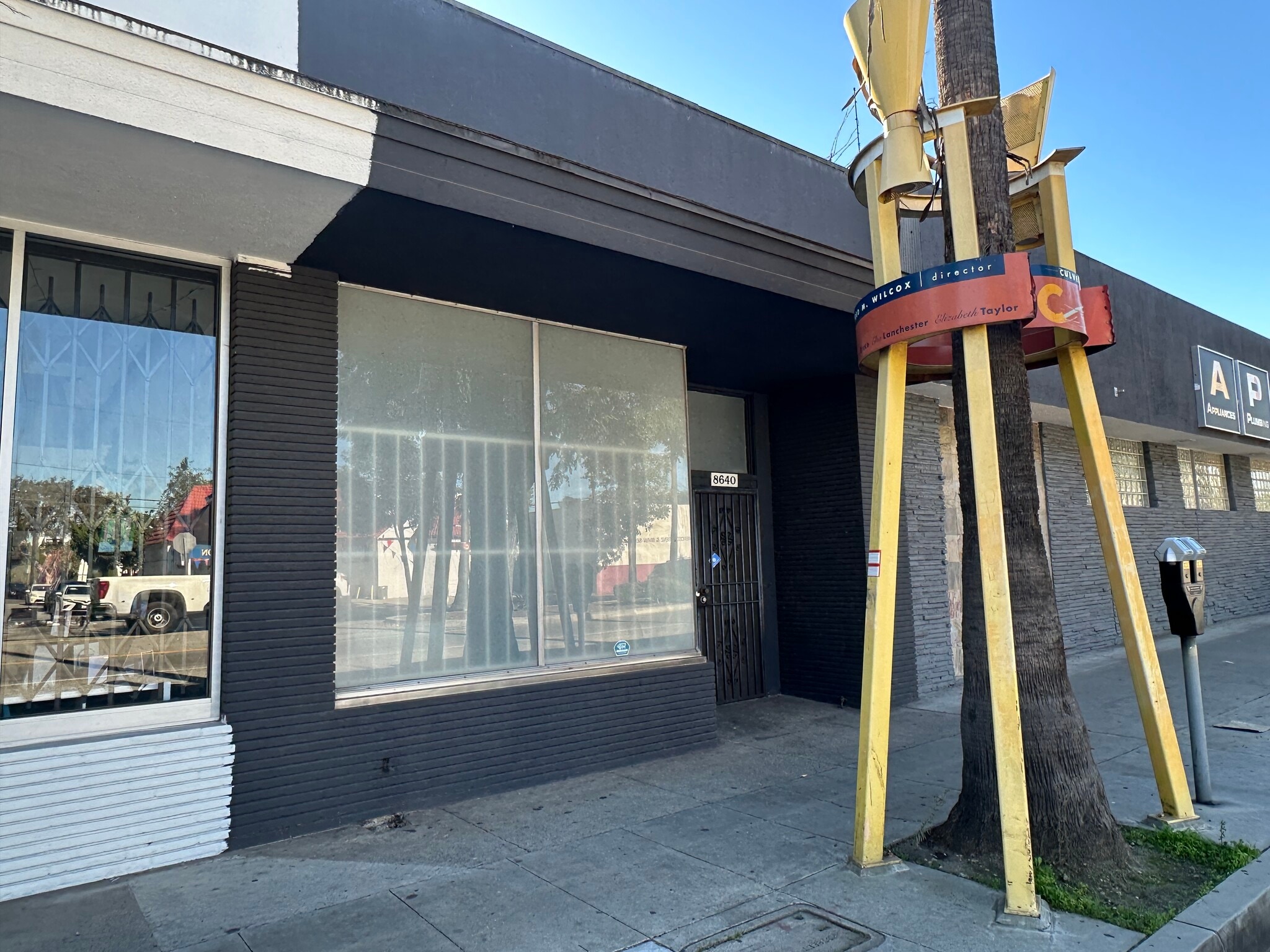 8634-8640 Washington Blvd, Culver City, CA à louer Photo intérieure– Image 1 sur 2