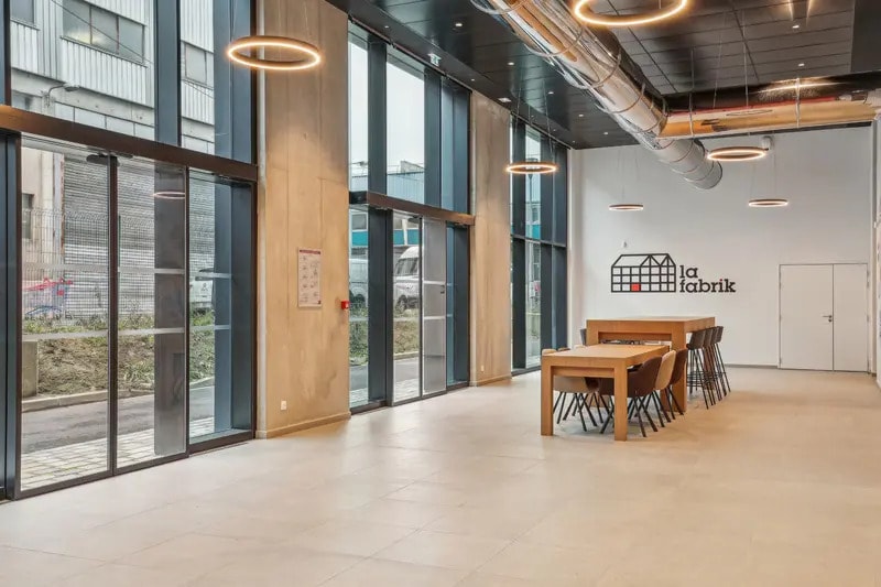 32 Rue Pierre Rigaud, Ivry-sur-Seine à vendre - Hall d’entrée – Image 2 sur 10