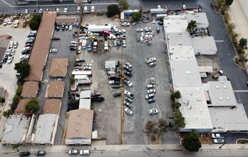 944-954 W Foothill Blvd, Azusa, CA - VUE AÉRIENNE  vue de carte