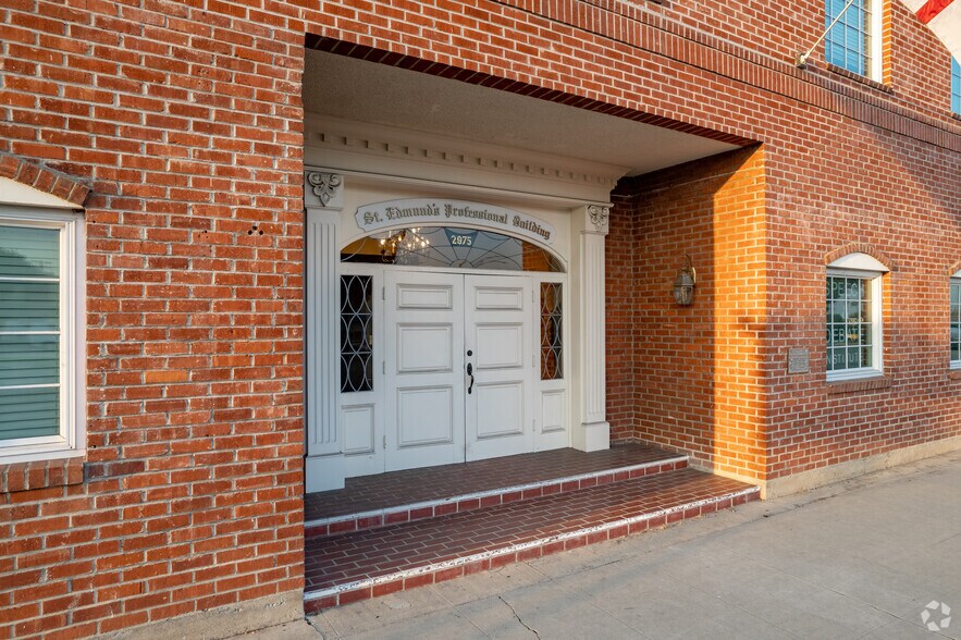 2975 Huntington Dr, San Marino, CA à louer - Photo de l’immeuble – Image 3 sur 6