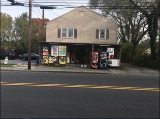 Plus de détails pour 304 N Buckmarsh St, Berryville, VA - Local commercial à vendre
