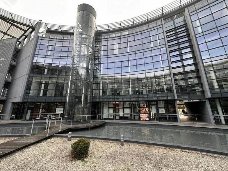 Bureau dans Schiltigheim à louer - Photo de l’immeuble – Image 2 sur 7