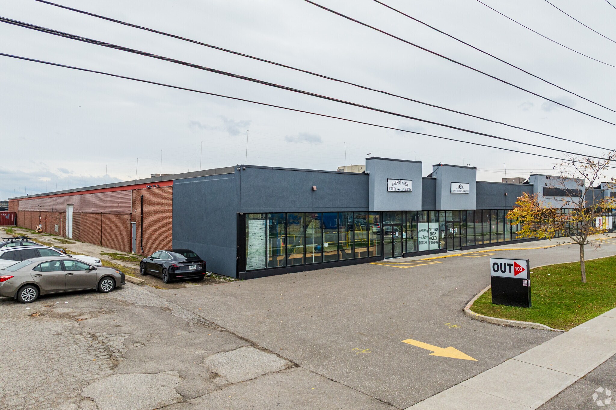 103 Orfus Rd, Toronto, ON à louer Photo principale– Image 1 sur 3