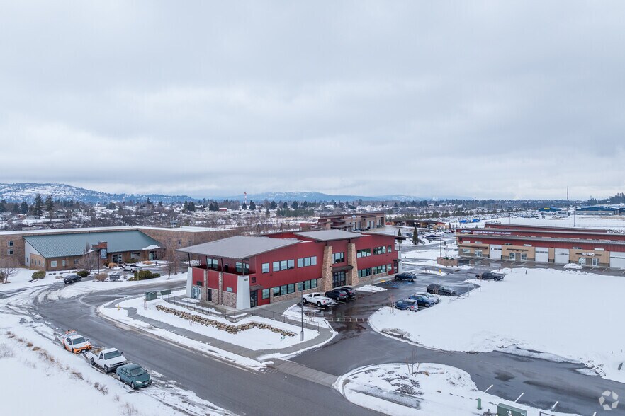 2700 N Eagle Ln, Liberty Lake, WA à louer - Photo de l’immeuble – Image 2 sur 6
