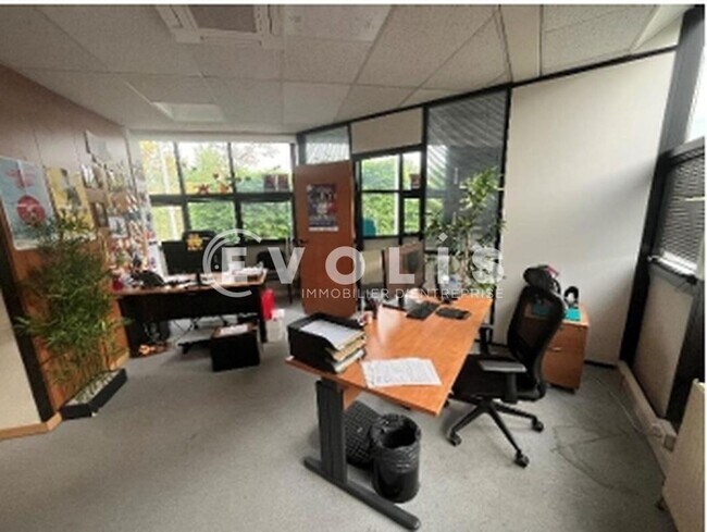 Plus de détails pour Bureau à louer