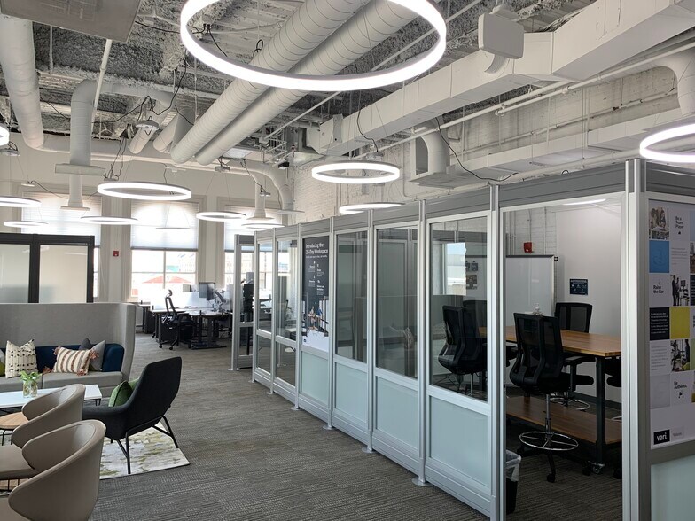 300 W Pratt St, Baltimore, MD à louer - Photo intérieure – Image 3 sur 10