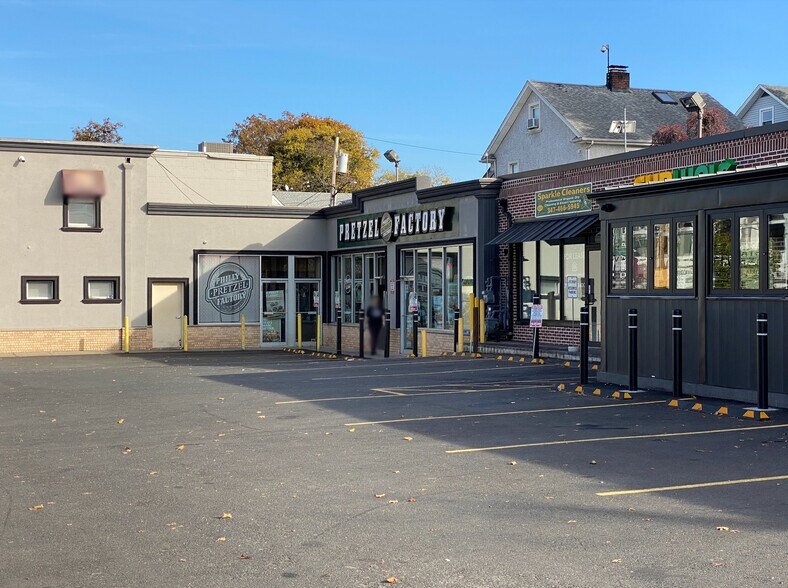 610 Forest Ave, Staten Island, NY à louer - Photo de l’immeuble – Image 3 sur 6