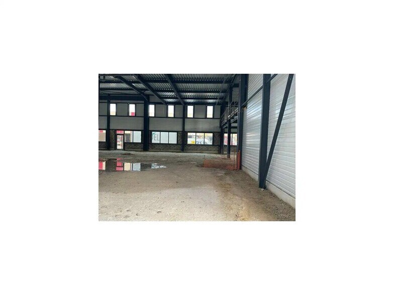 Local d'activités dans Gennevilliers à vendre - Photo intérieure – Image 3 sur 16