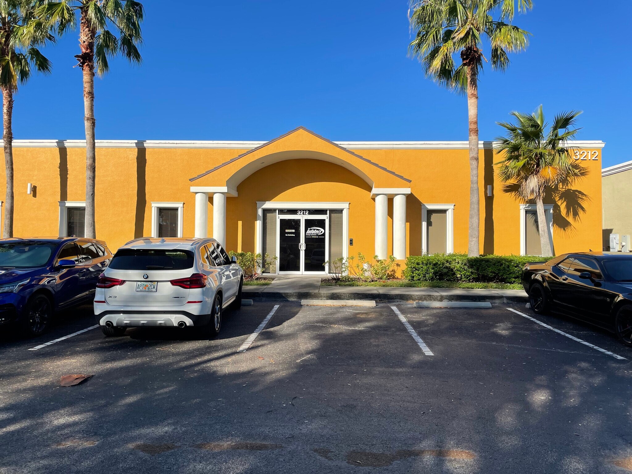 3206-3212 Parkside Center Cir, Tampa, FL à louer Photo de l’immeuble– Image 1 sur 17