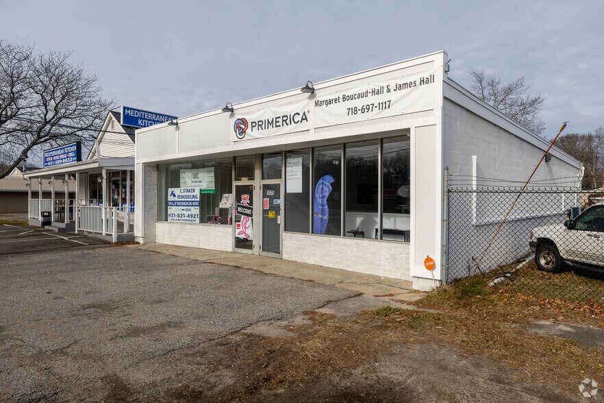 1175 Montauk Hwy, Mastic, NY à louer - Photo principale – Image 1 sur 3