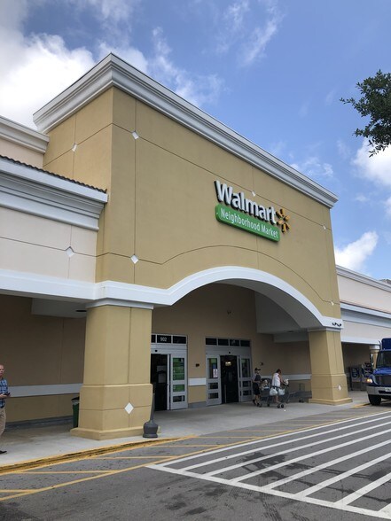 870-912 SW Saint Lucie West Blvd, Port Saint Lucie, FL à louer - Photo de l’immeuble – Image 1 sur 5