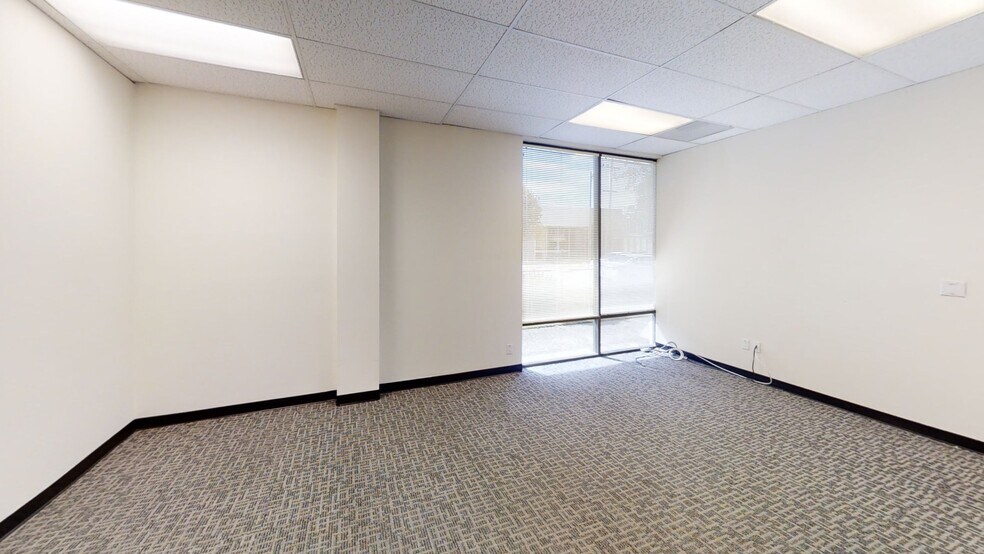856 Mitten Rd, Burlingame, CA à louer - Photo intérieure – Image 3 sur 3