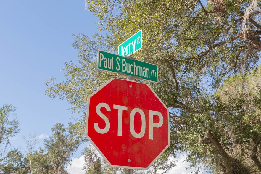 2050 Paul S Buchman Hwy, Zephyrhills, FL à vendre - Aérien – Image 2 sur 15